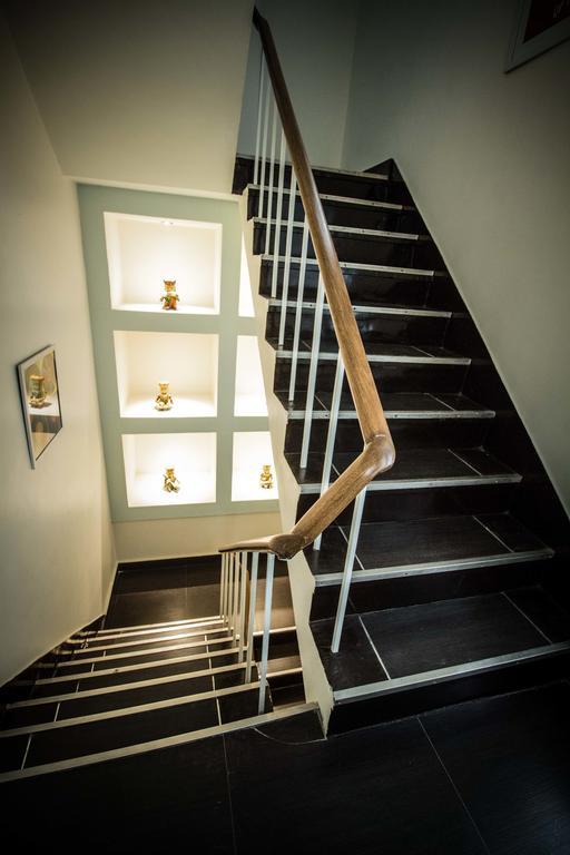 Anara Service - Greater Kailash Part Ii Apartment *
